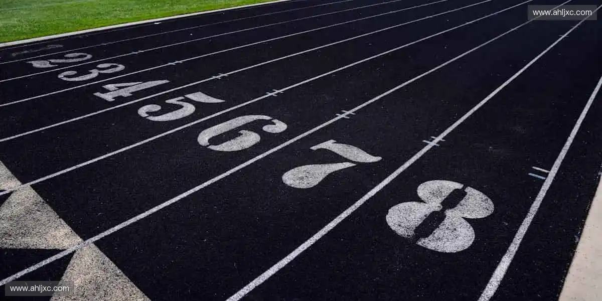 ⏯️多屏互动实时竞猜，做赛场上的隐形战术大师！💬